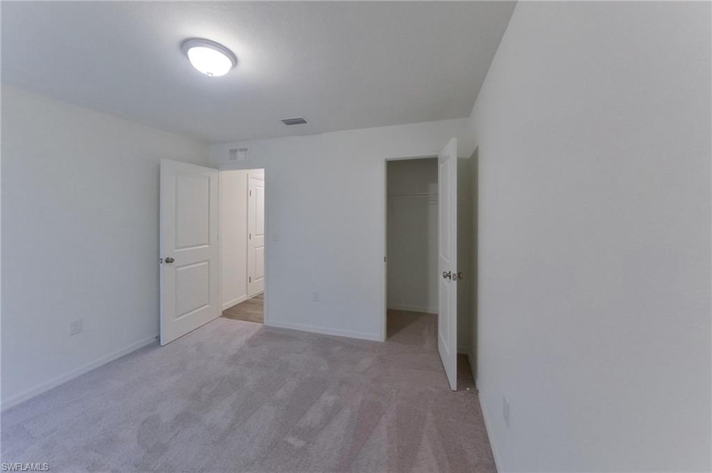 466 Norwood Ave S Property Photo 8