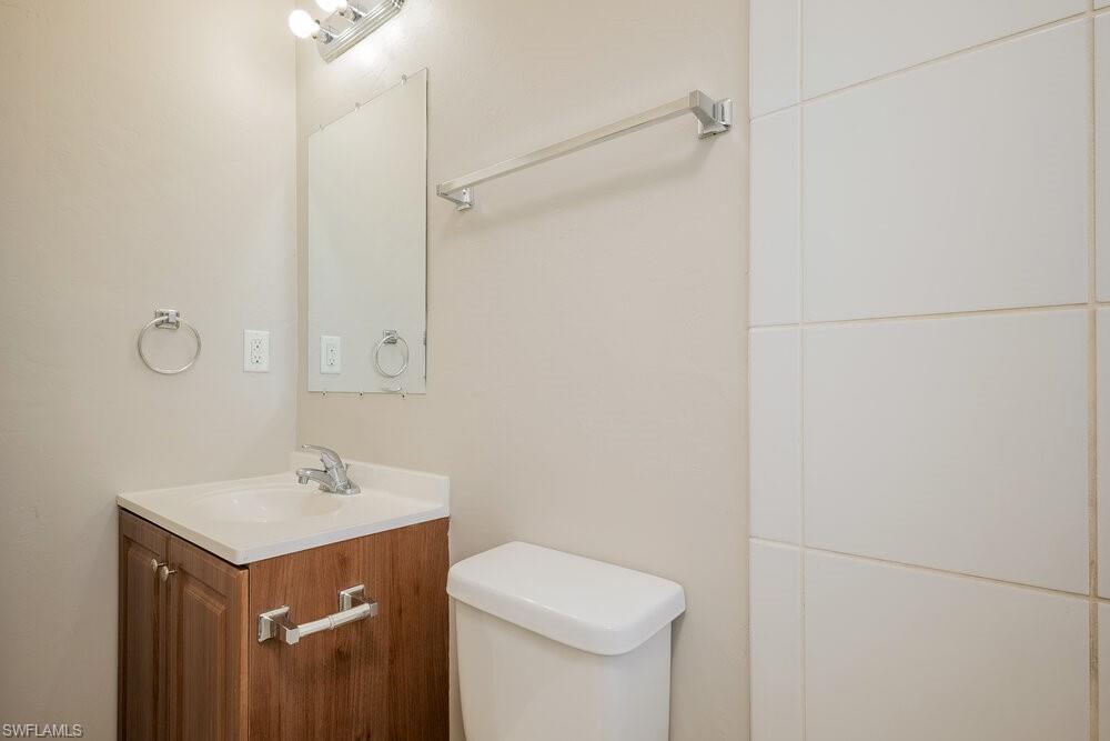 502 Leeland Heights Blvd E Property Photo 14