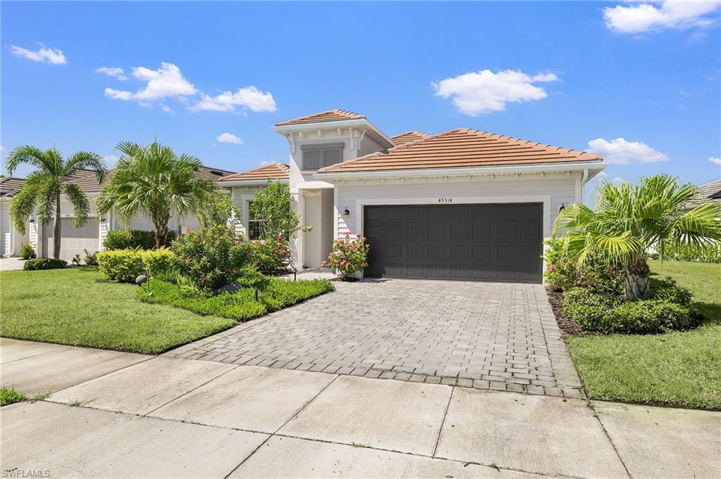 43514 Boardwalk Loop Property Photo 2