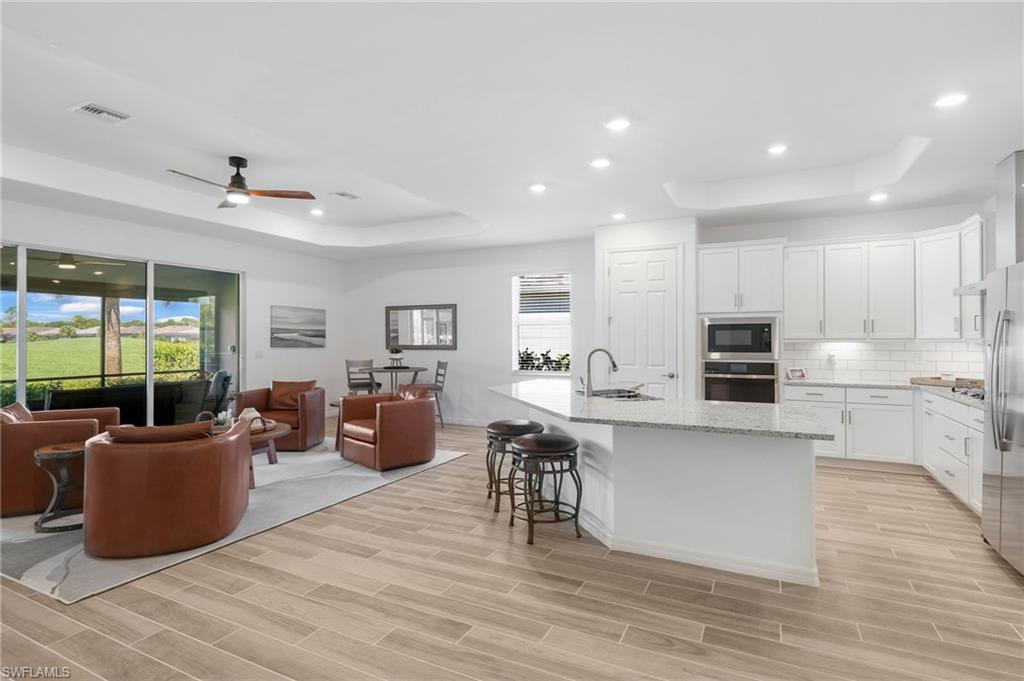43514 Boardwalk Loop Property Photo 11