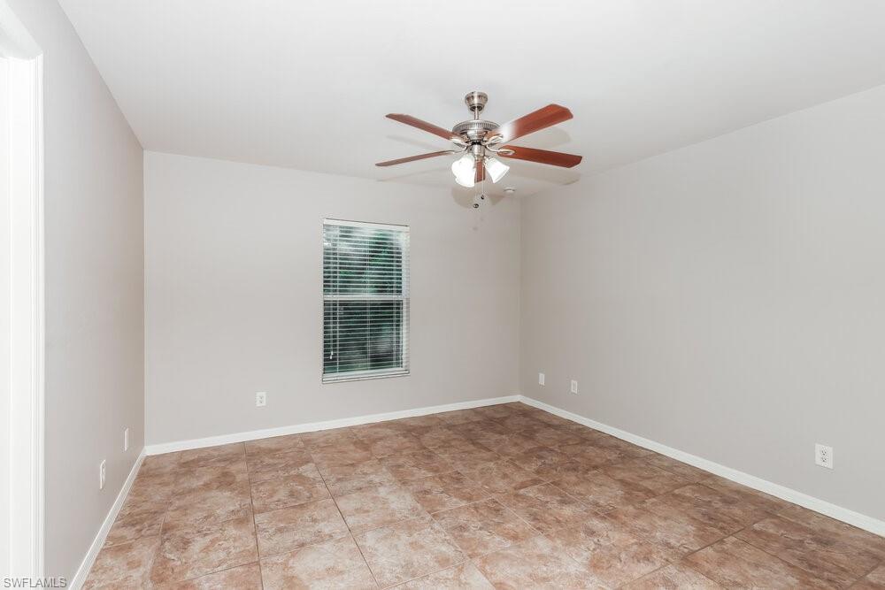 769 Oakridge Ave S Property Photo 10
