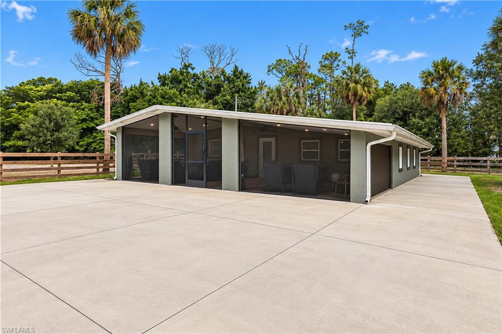 17671 Palm Creek Dr Property Photo 2