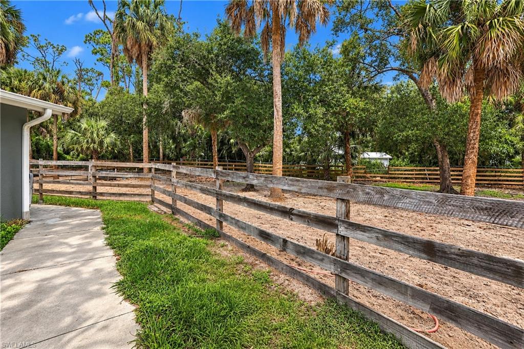 17671 Palm Creek Dr Property Photo 36