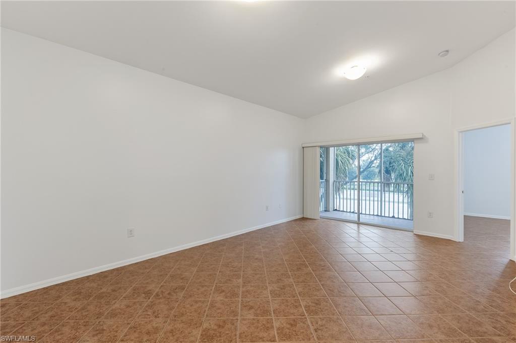 15401 Bellamar Cir 621 Property Photo 5