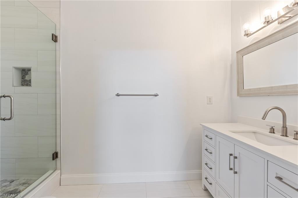 15401 Bellamar Cir 621 Property Photo 10