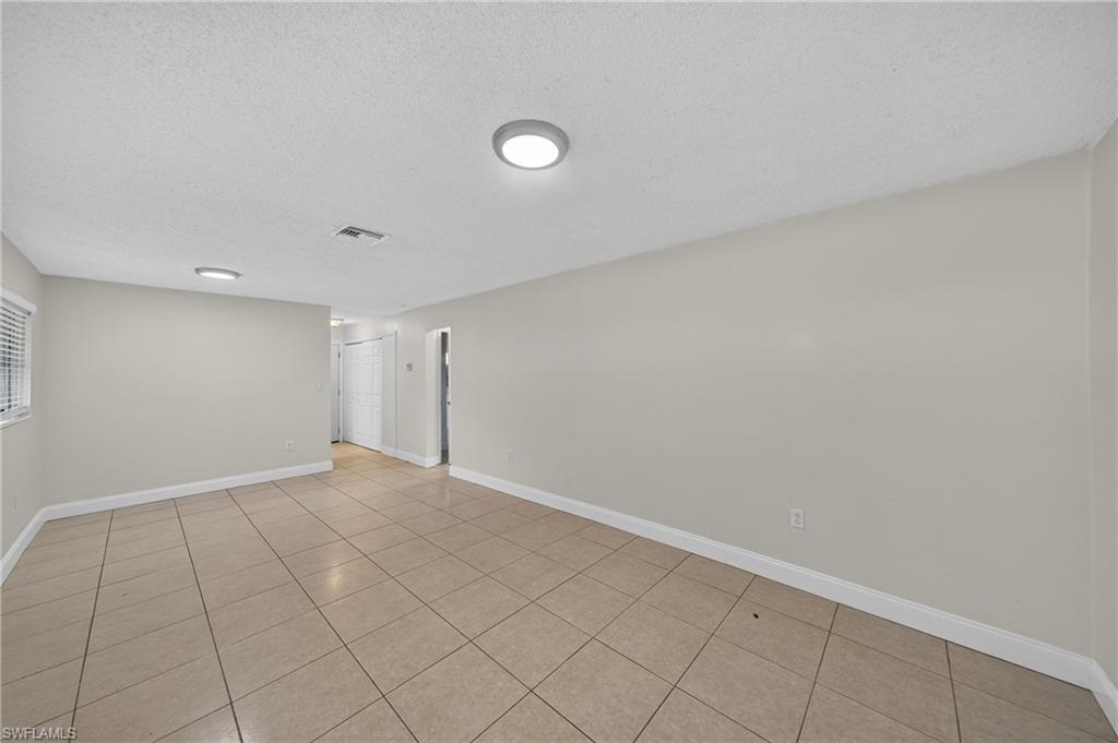 1512/1514 Oak Dr Property Photo 18