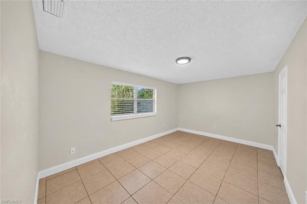 1512/1514 Oak Dr Property Photo 27