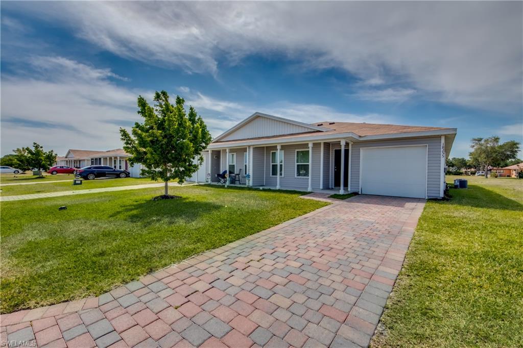 18255 Gibraltar Ln Property Photo 3