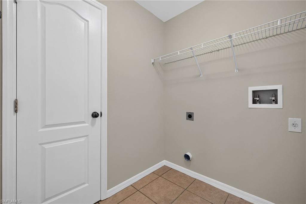 3300 70th St W Property Photo 23