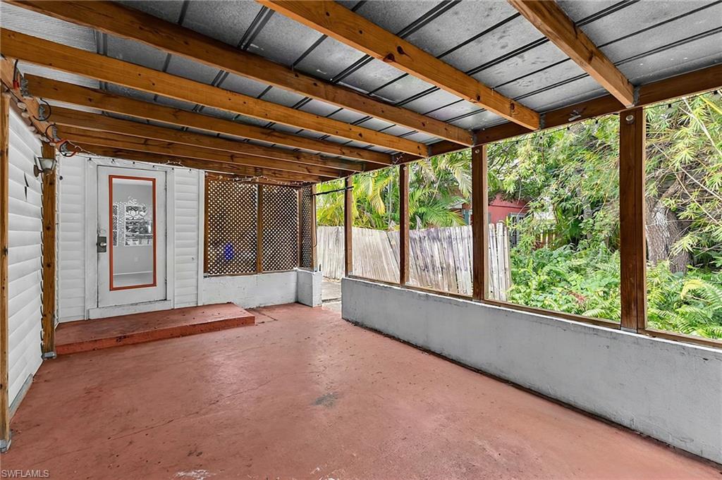 1718 Sunset Pl Property Photo 32