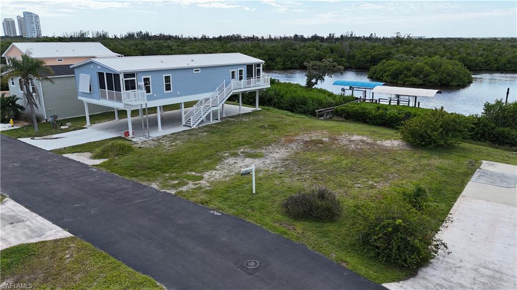 4769 Tahiti Dr Property Photo 3