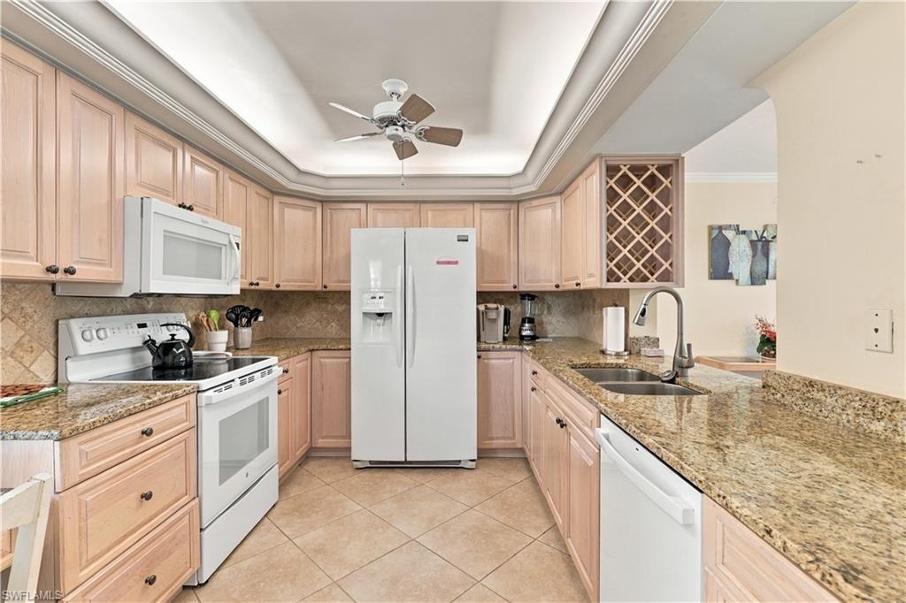 6660 Estero Blvd 303 Property Photo 17
