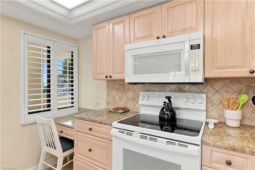 6660 Estero Blvd 303 Property Photo 18