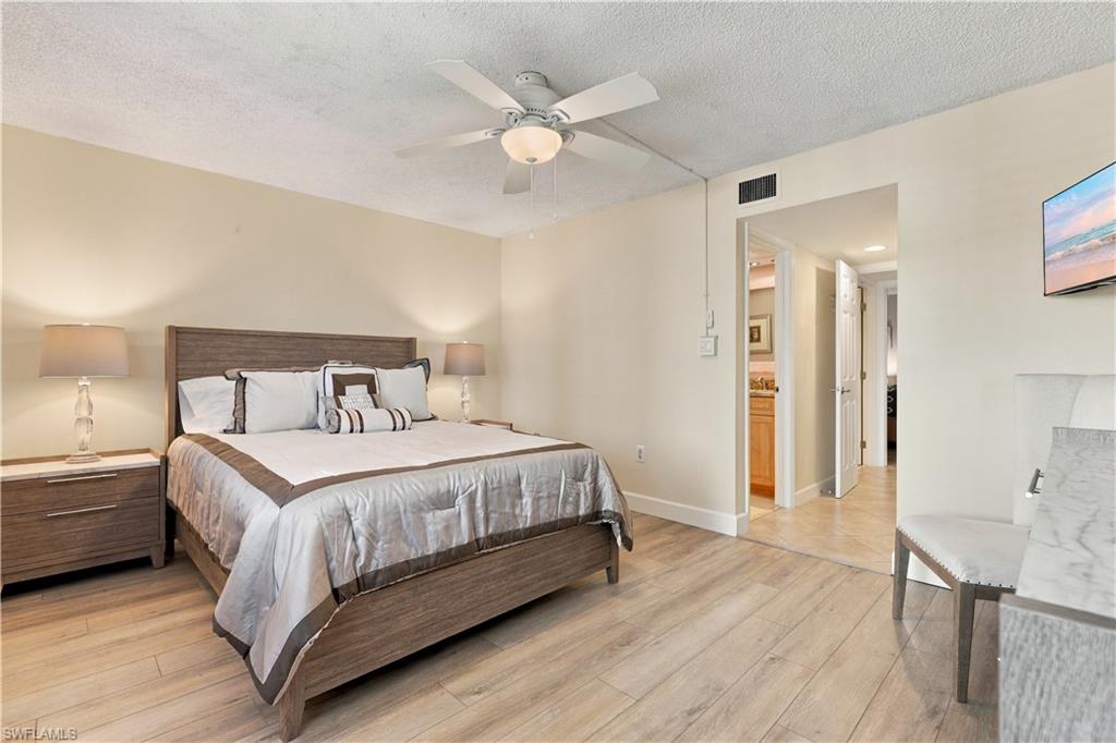 6660 Estero Blvd 303 Property Photo 26