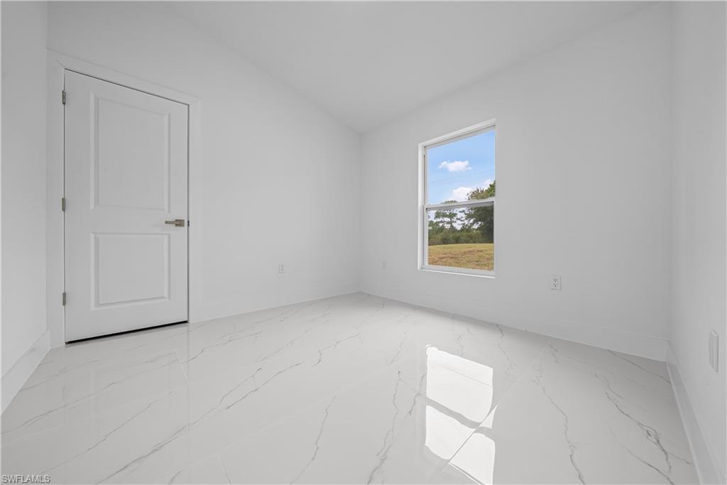 6018 Paula Ave N Property Photo 14