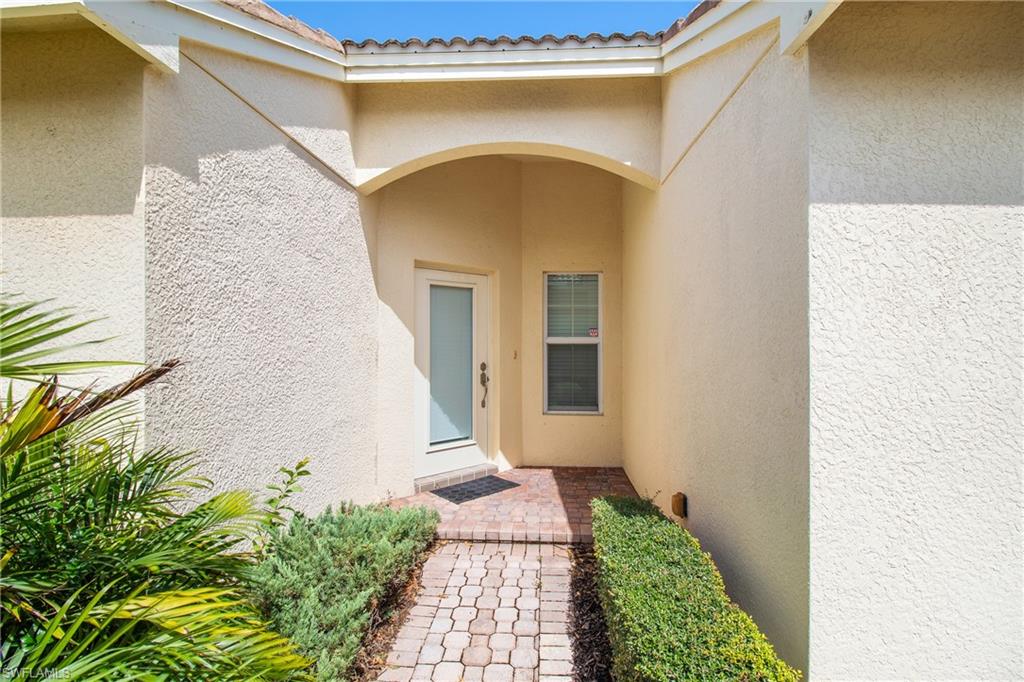 10566 Carolina Willow Dr Property Photo 3