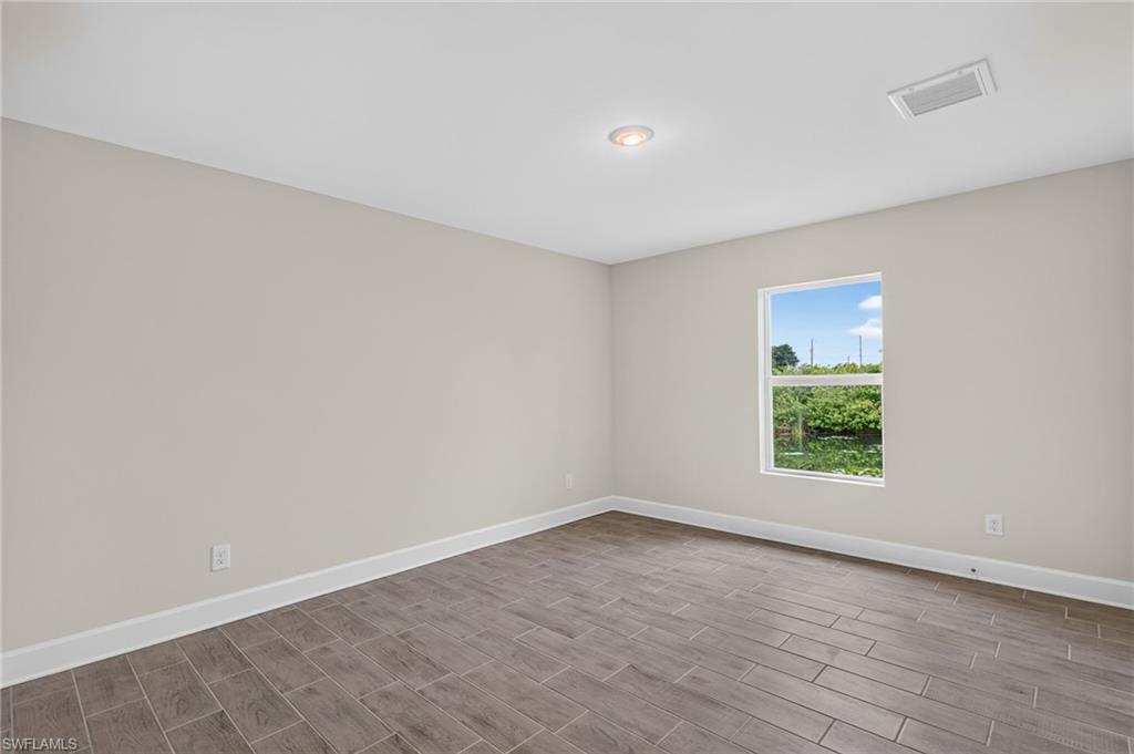 2618 Ne 1st Pl Property Photo 17