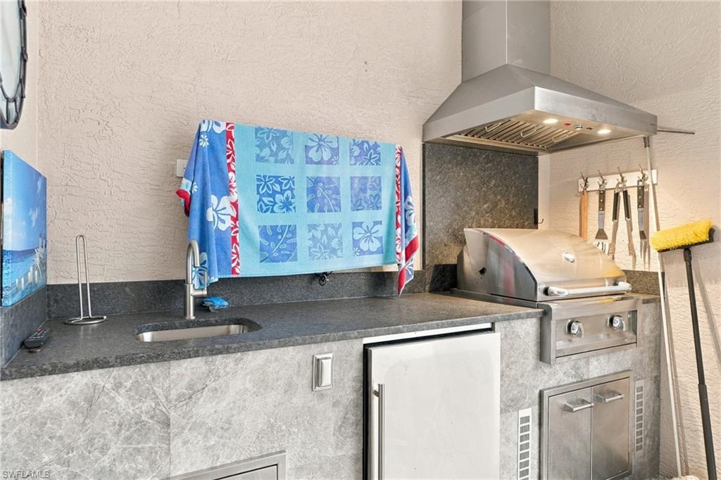 9279 Independence Way Property Photo 33