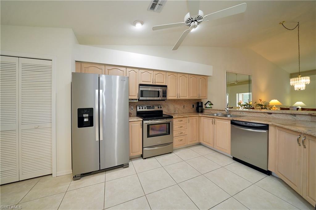 14541 Hickory Hill Ct 226 Property Photo 11