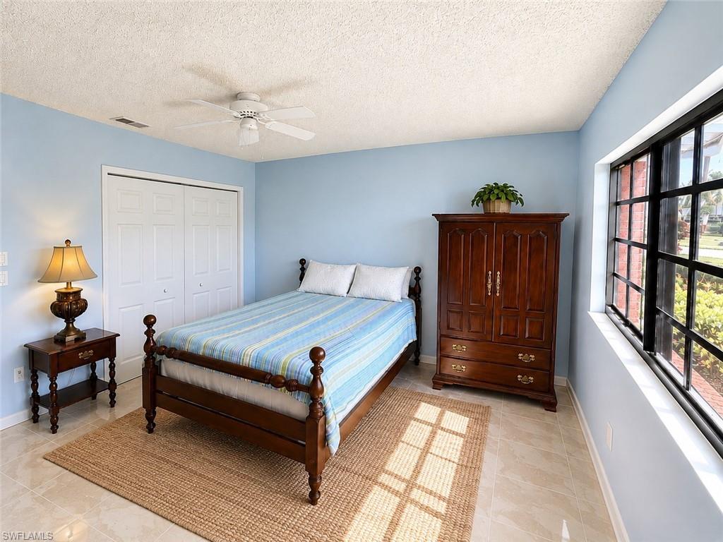 6952 Winkler Rd Property Photo 10