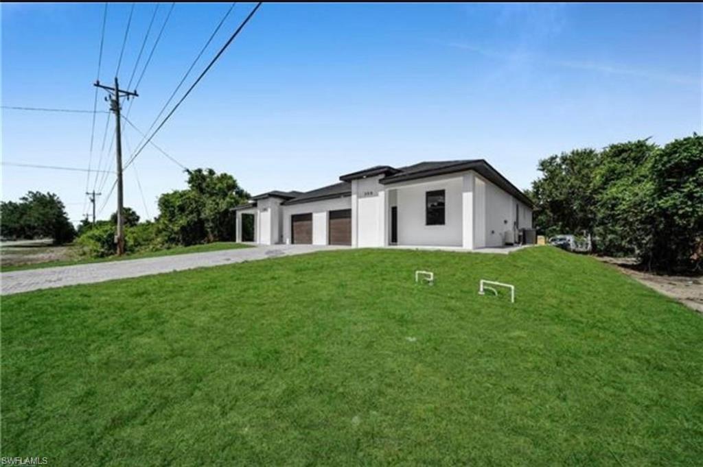 306 Bell Blvd S Property Photo 2