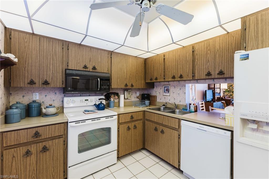 1740 Pine Valley Dr 210 Property Photo 12