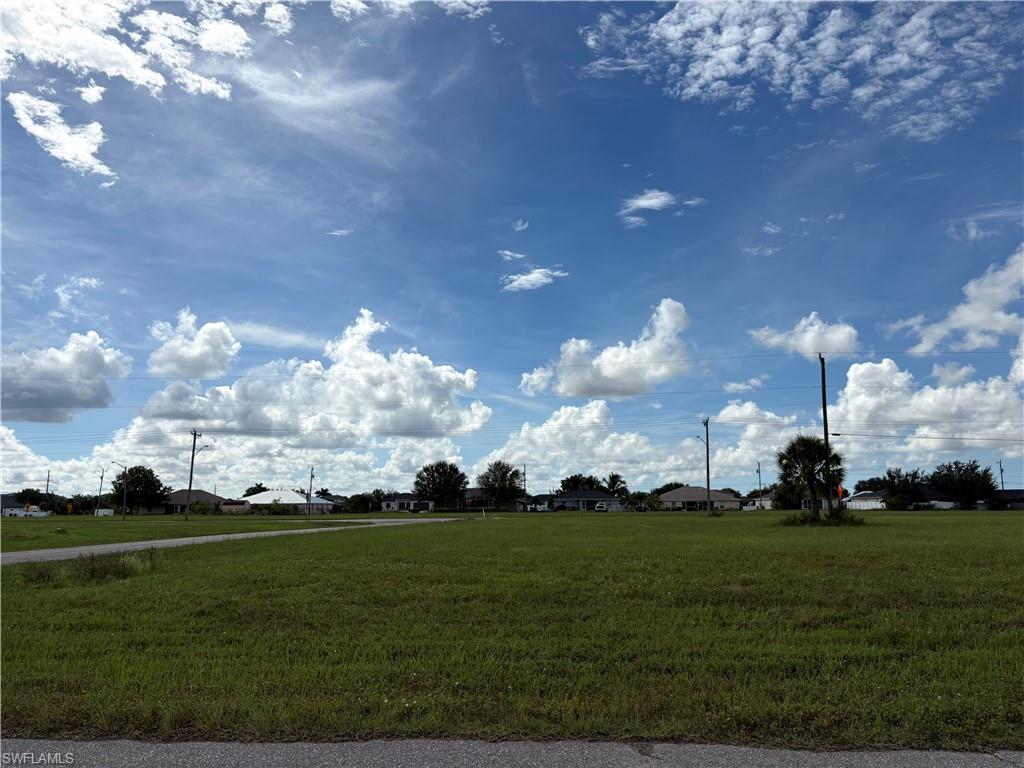 2212 NE 16th TER Property Photo 1