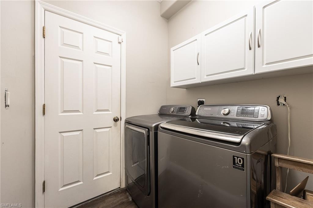 15752 Sunny Crest Ln Property Photo 3