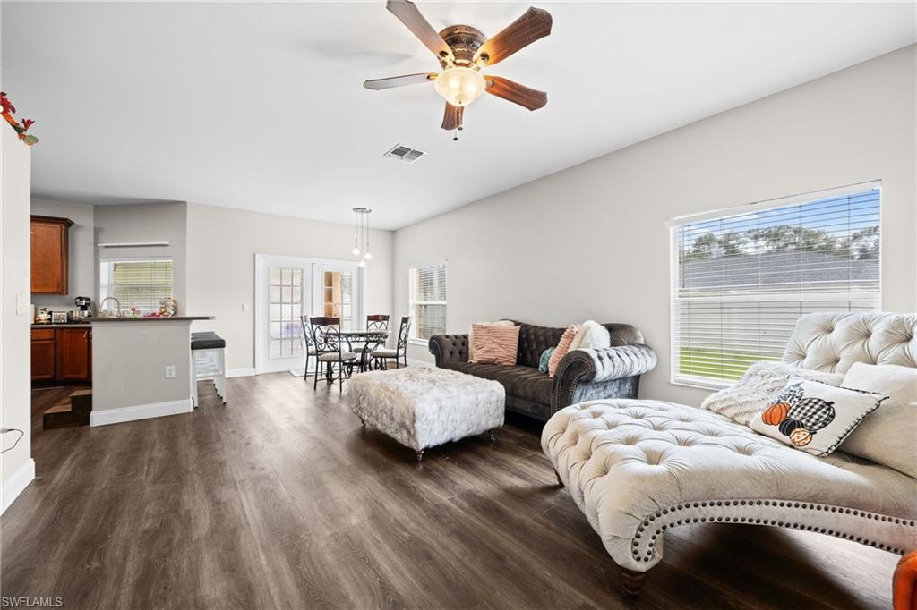 15752 Sunny Crest Ln Property Photo 12
