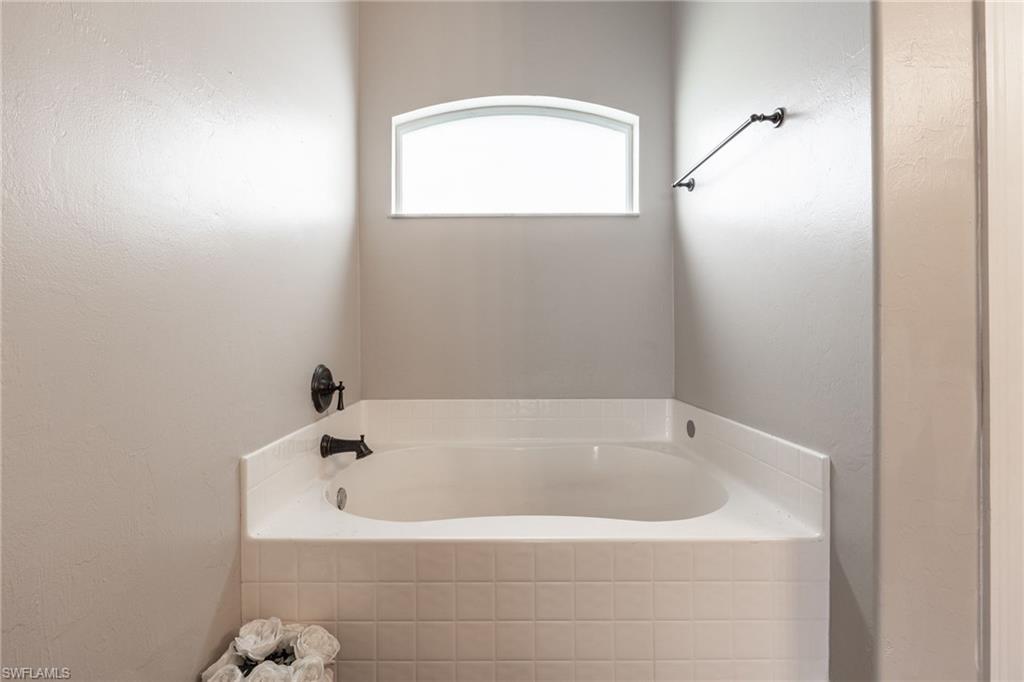 15752 Sunny Crest Ln Property Photo 23