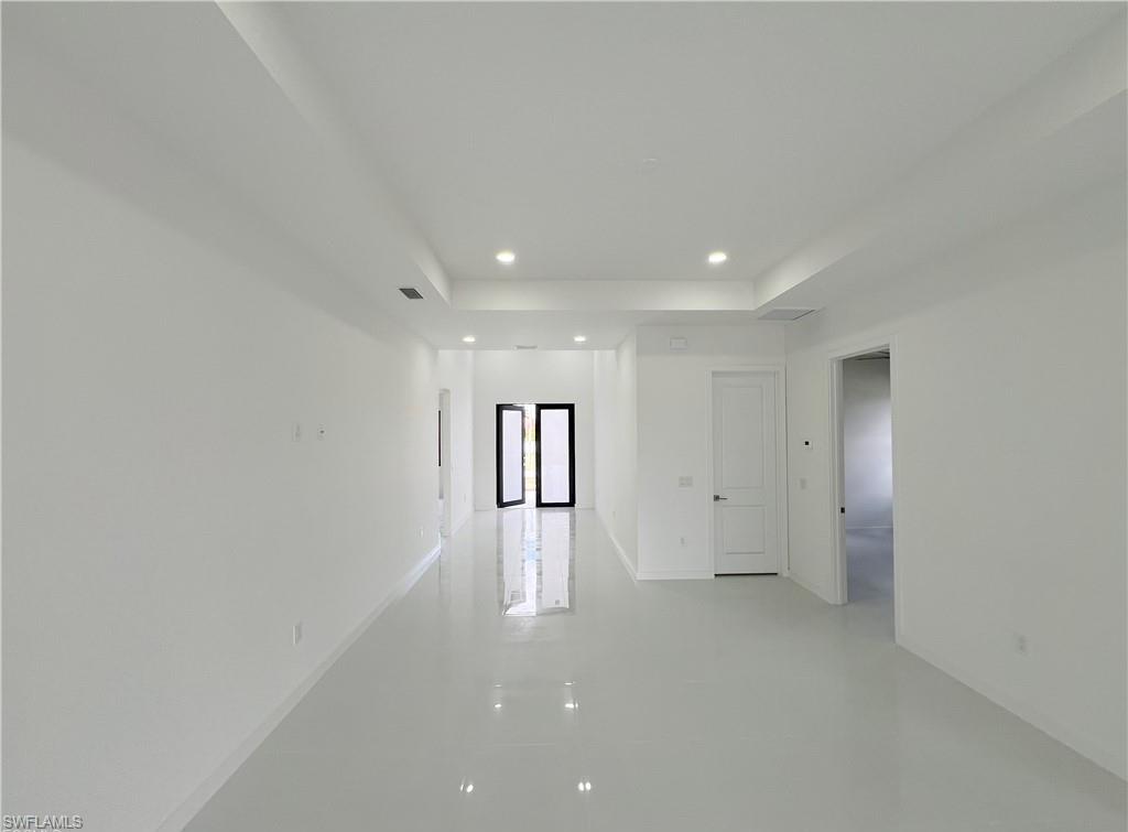 2113 Nw 41st Ave Property Photo 6