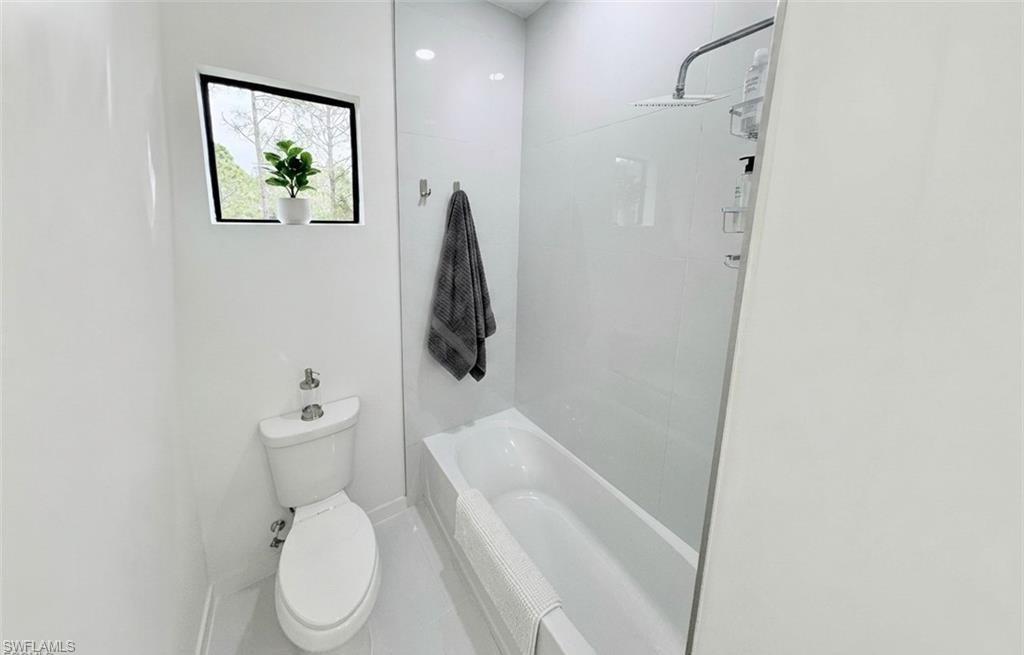 2113 Nw 41st Ave Property Photo 13
