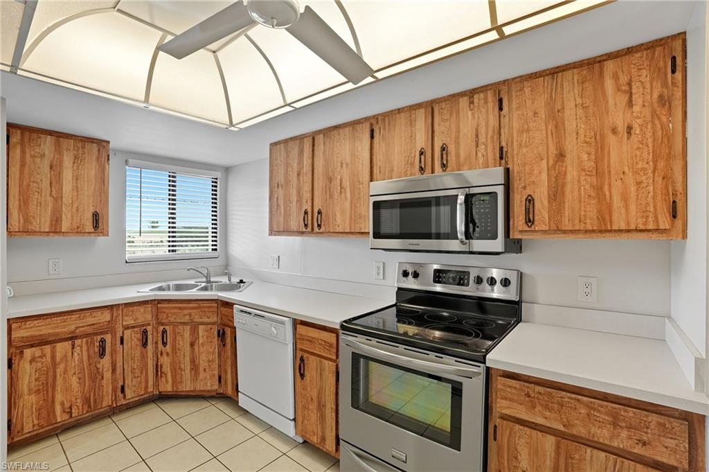 1203 Sw 48th Ter 202 Property Photo 12