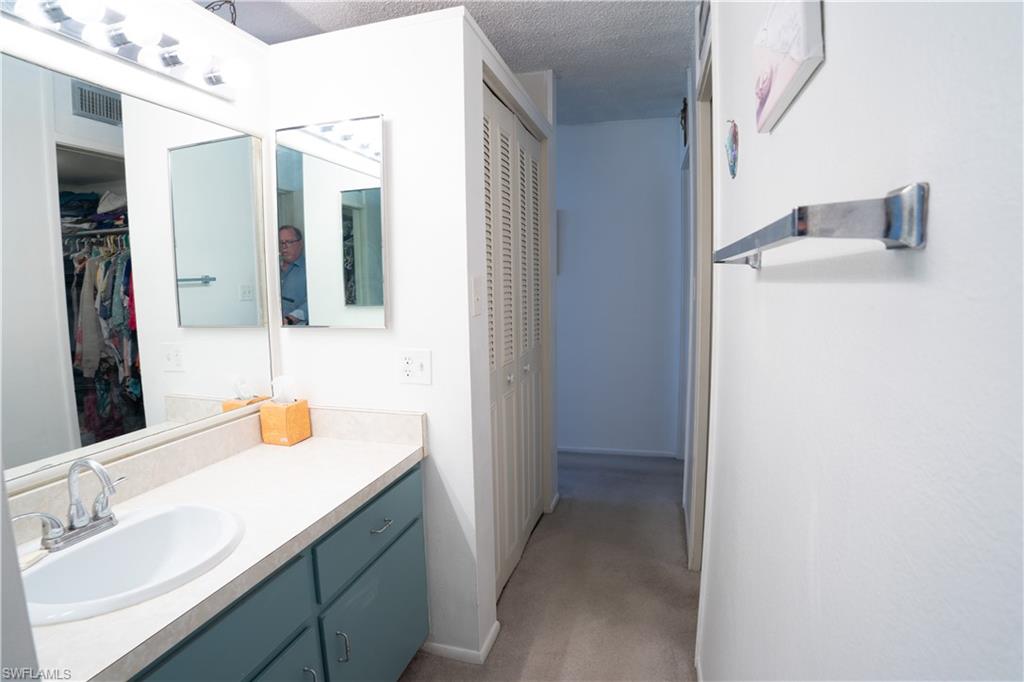 5959 Winkler Rd 307 Property Photo 8