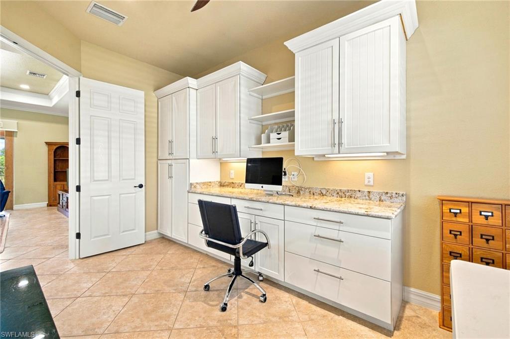10983 Longwing Dr Property Photo 9