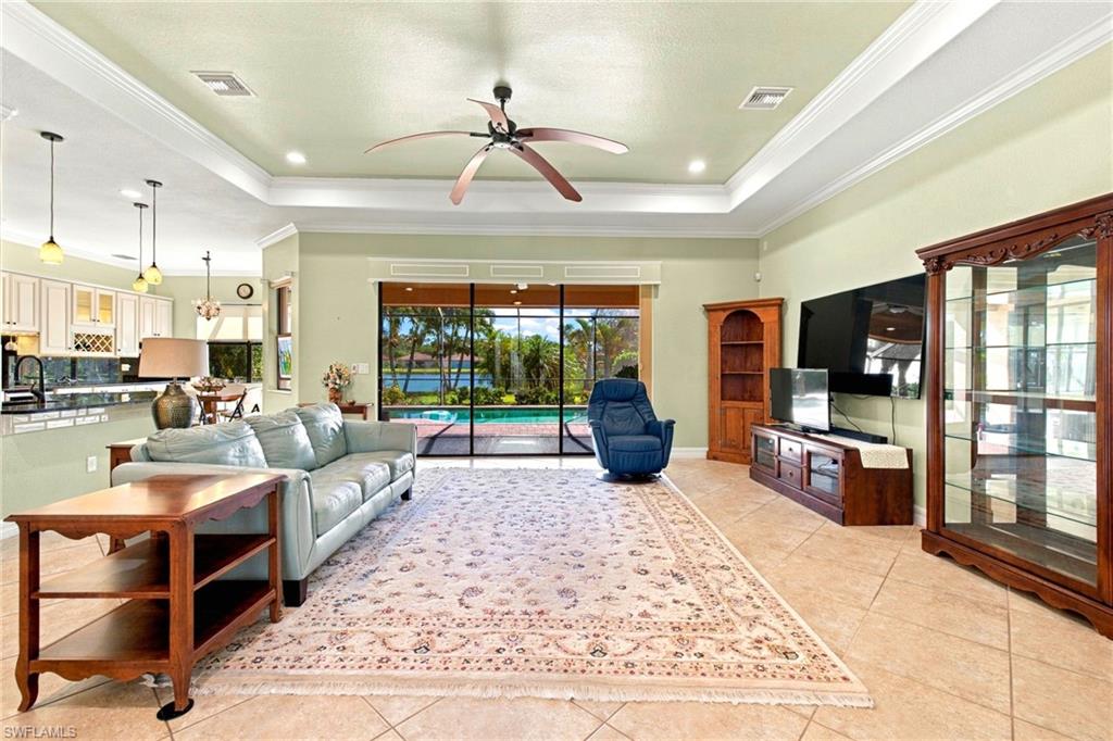 10983 Longwing Dr Property Photo 17