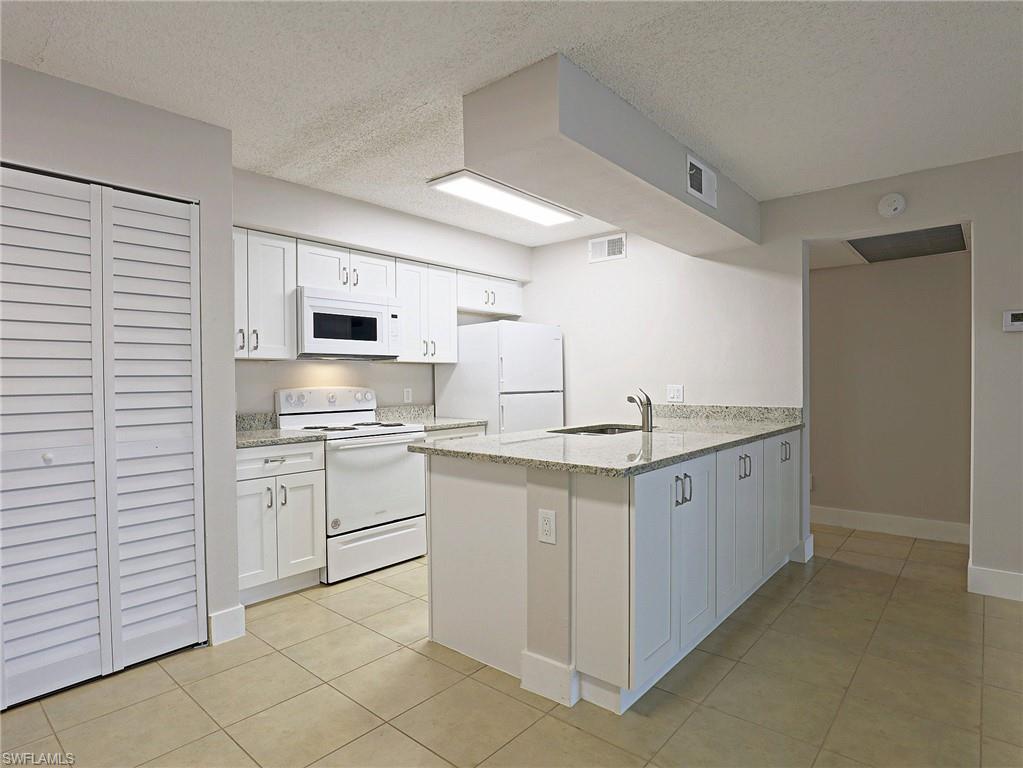 5307 Summerlin Rd 705 Property Photo 1