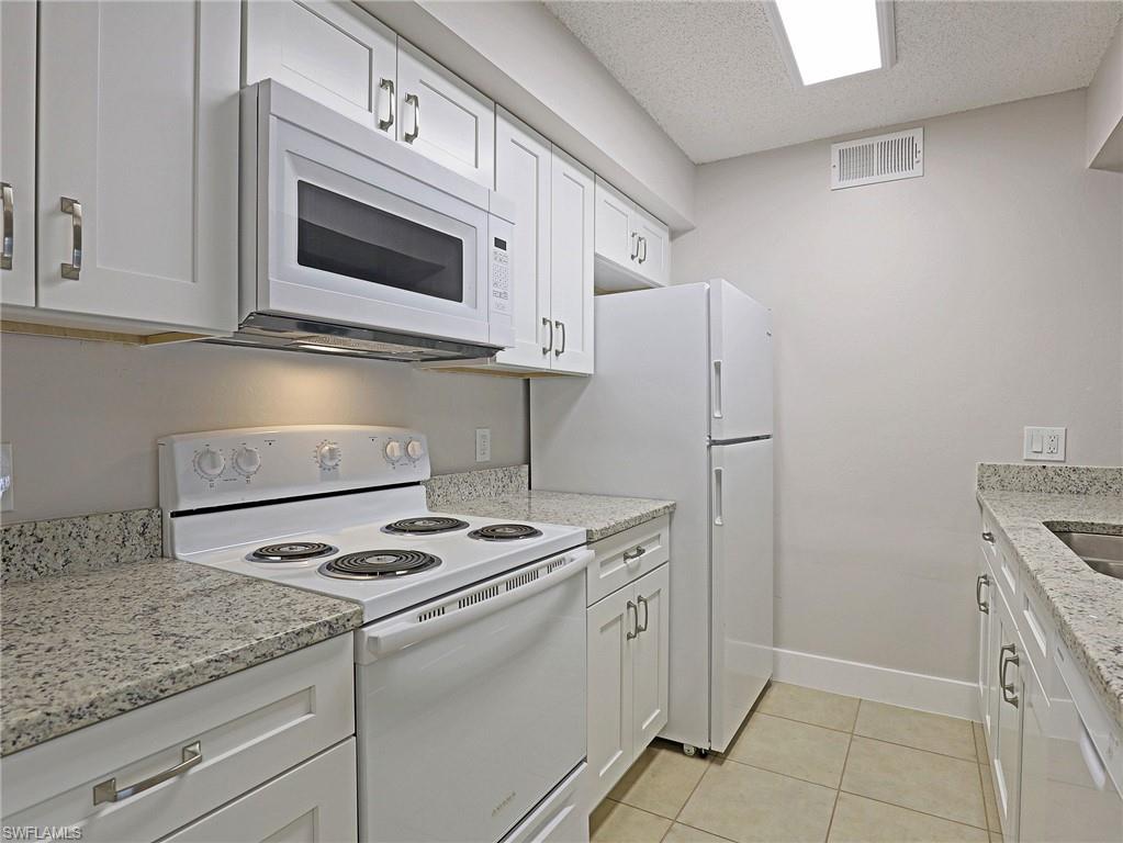 5307 Summerlin Rd 705 Property Photo 4