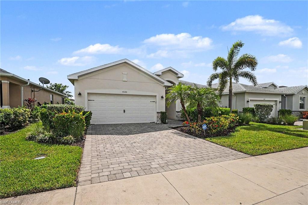 43281 Treadway Dr Property Photo 4
