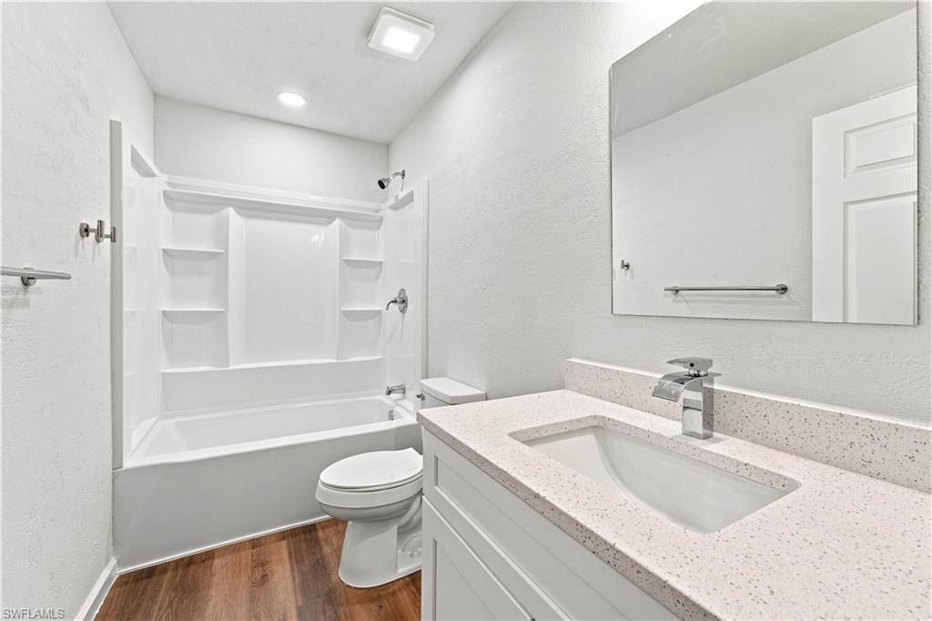 820 Abbott Ave Property Photo 17