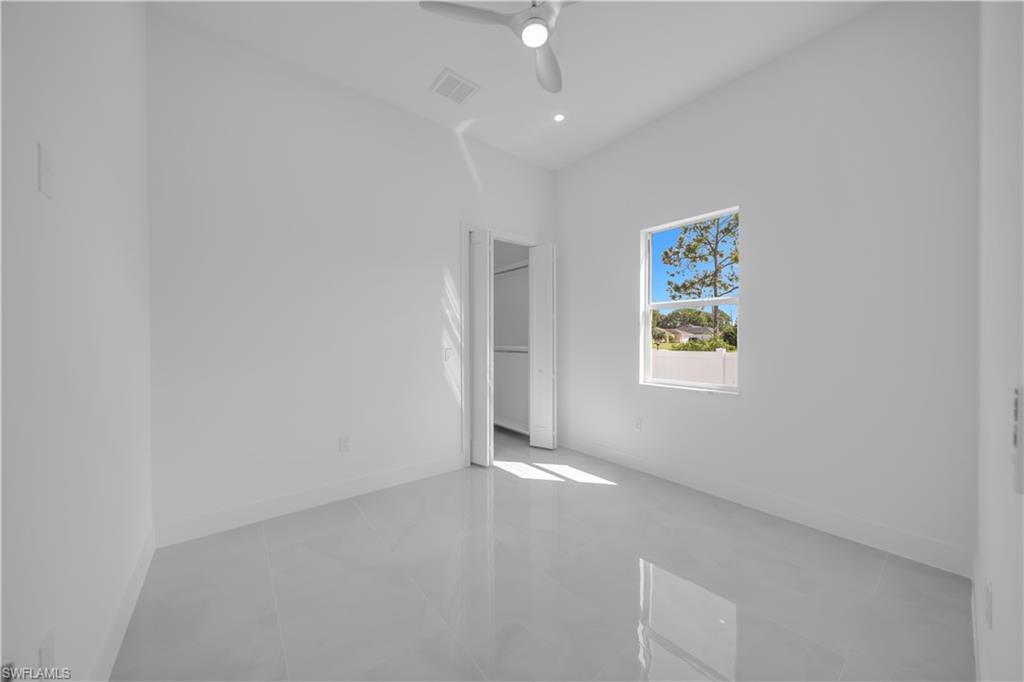 752 Clancy St E Property Photo 33