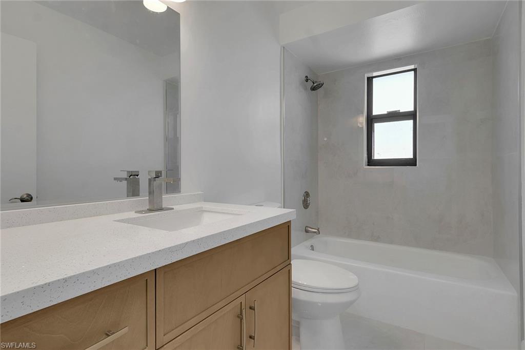 2612 Nw 4th Pl Property Photo 25