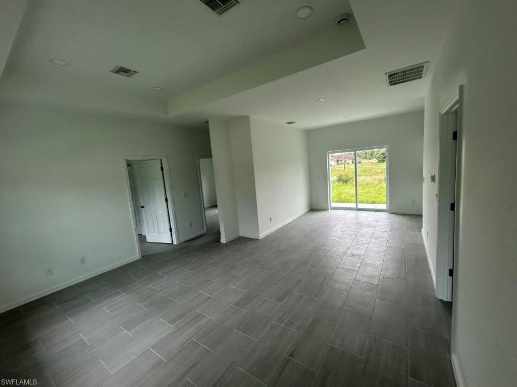 1141 Columbo Ave S Property Photo 7