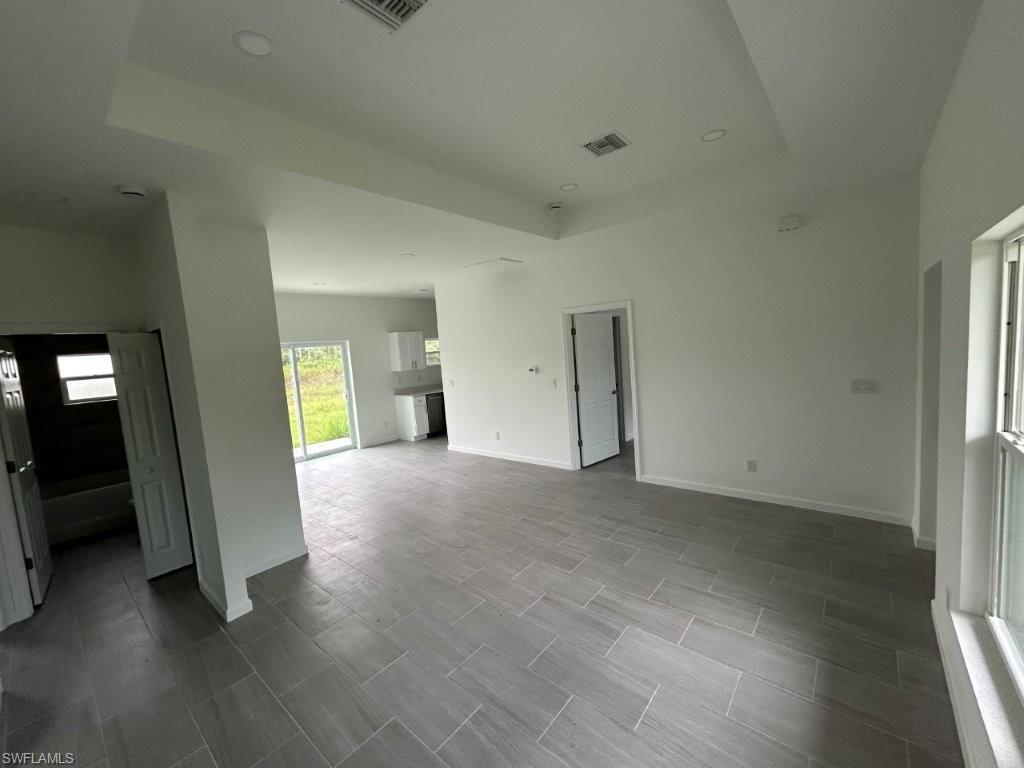 1141 Columbo Ave S Property Photo 8