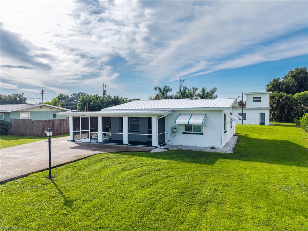 17 Victoria Dr Property Photo 1