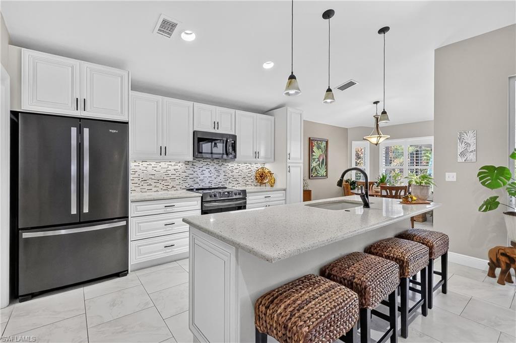 14066 Castle Hill Way Property Photo 3