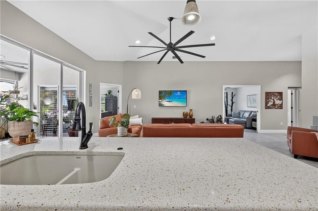 14066 Castle Hill Way Property Photo 17