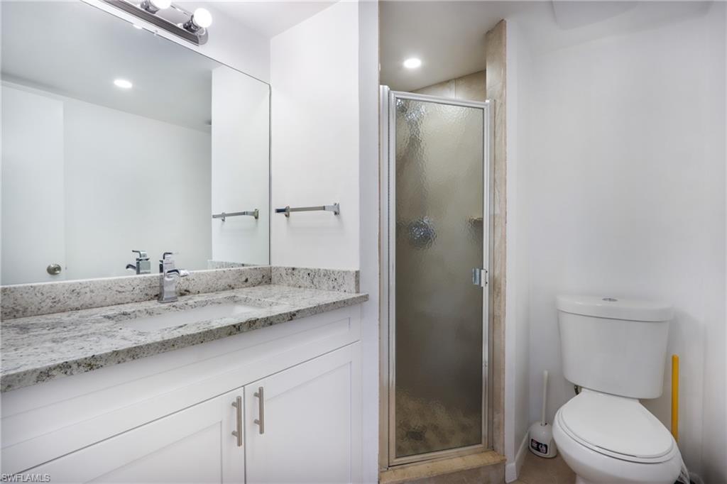 1086 Forest Lakes Dr 306 Property Photo 4