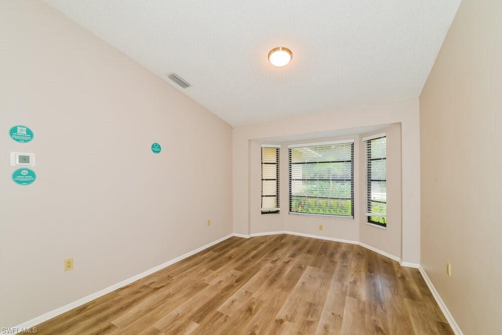 5453 Colonial Oaks Blvd Property Photo 5
