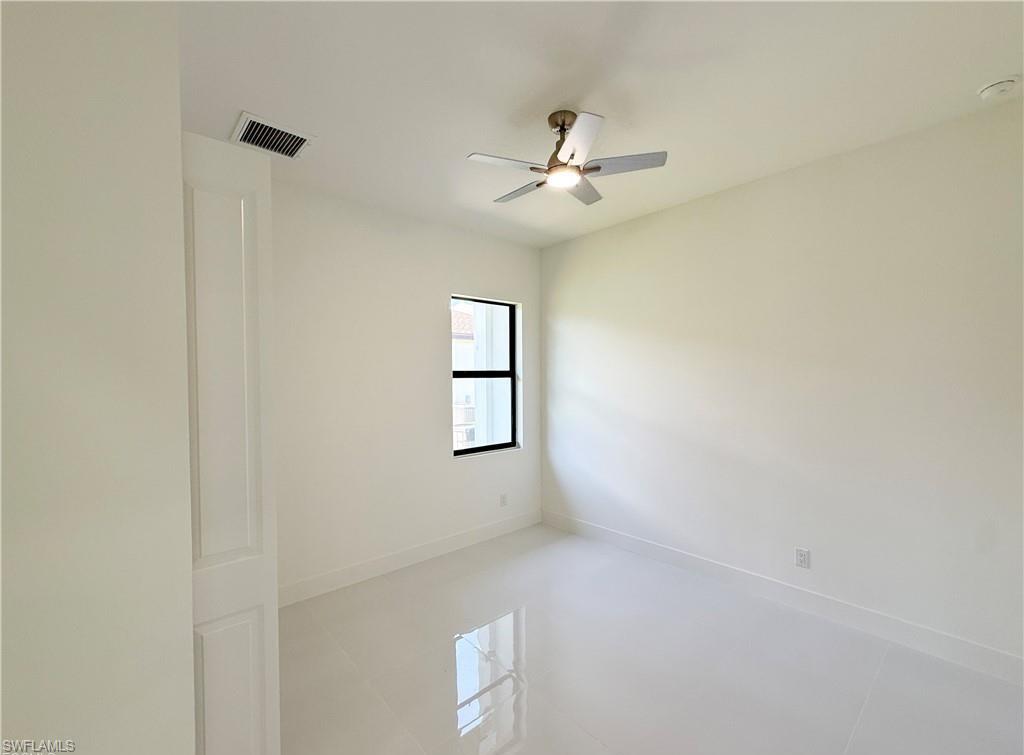 2726 Nw 41st Pl Property Photo 16